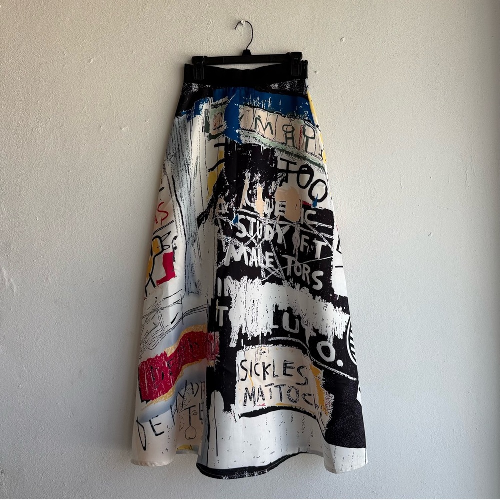 Graphic Print A-Line Maxi Skirt in White with Multicolor Accents